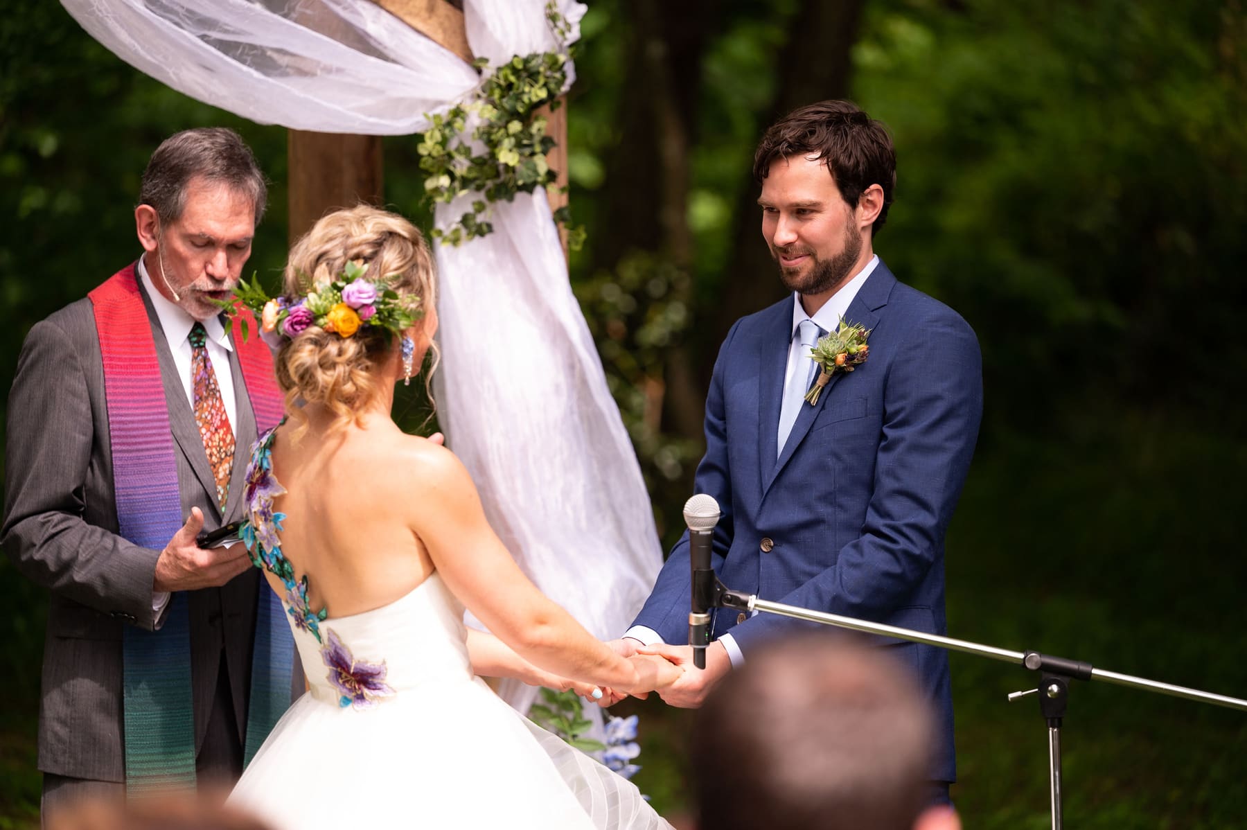 Close vow moment