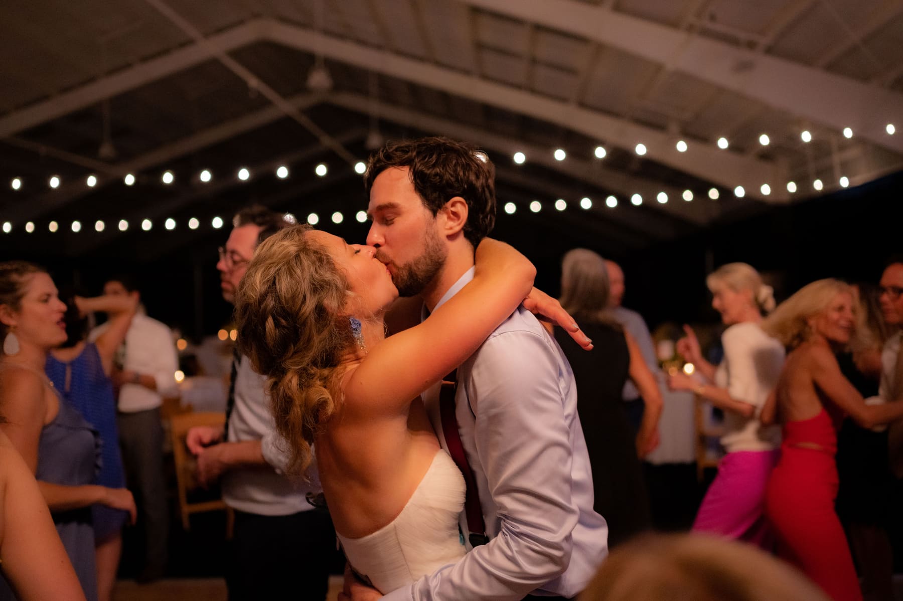 Close dance floor moment